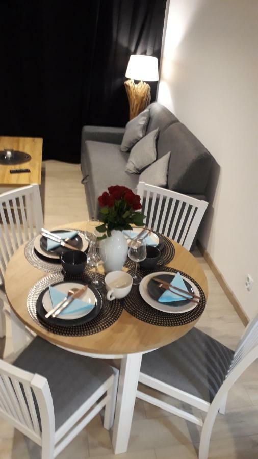 Apartament Oliwka Z Prywatnym Miejscem Postojowym Kołobrzeg Exterior foto