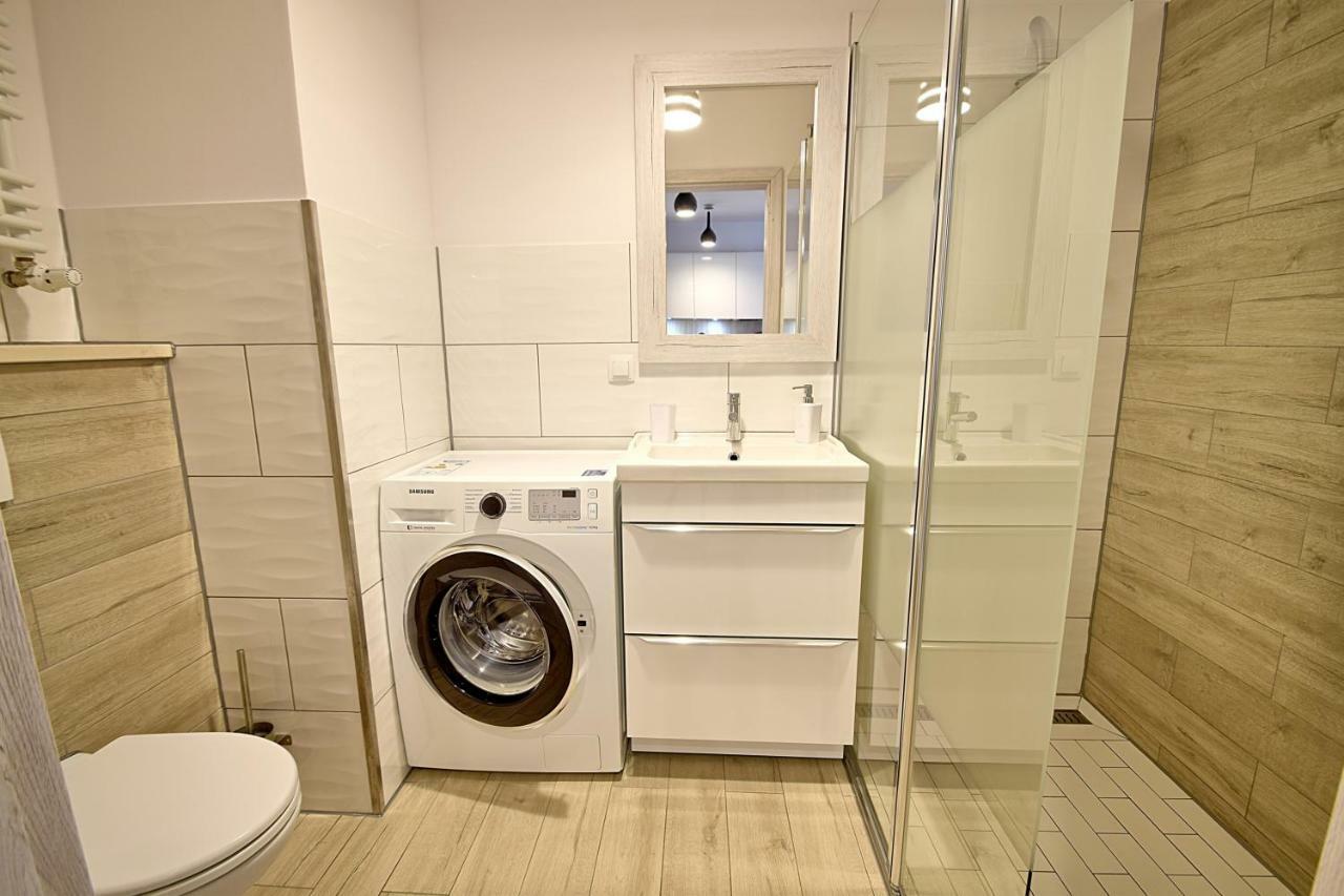 Apartament Oliwka Z Prywatnym Miejscem Postojowym Kołobrzeg Exterior foto