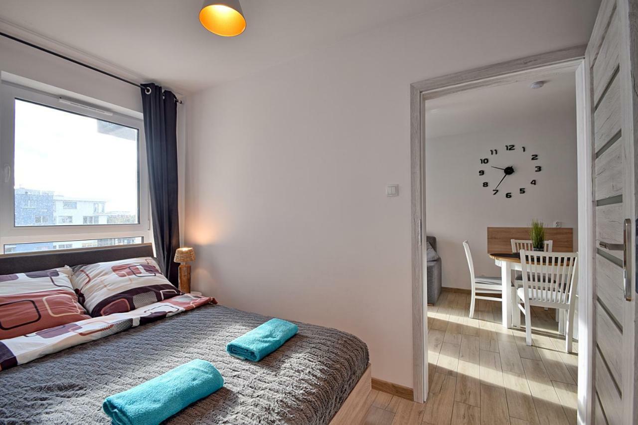 Apartament Oliwka Z Prywatnym Miejscem Postojowym Kołobrzeg Exterior foto